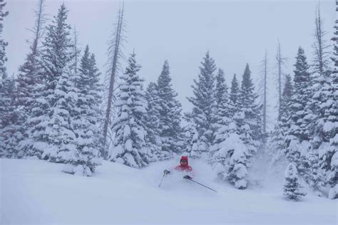 Colorado ski resorts expecting fresh snow every day this week