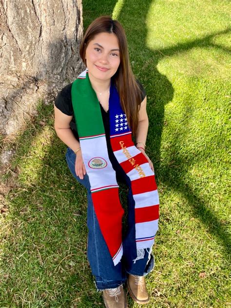 Colorado student told she can’t wear sash with Mexican flag at graduation