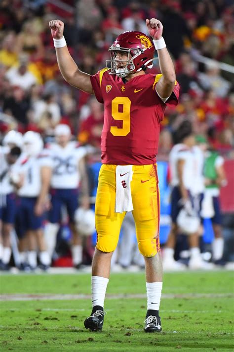 Colorado usc. Sep 30, 2023 · Sep 30, 2023 at 4:31 pm ET No. 8 USC overcame a late Colorado run to hold off the Buffaloes 48-41 at Folsom Field in Boulder, Colorado. Trojans star quarterback Caleb Williams tied a career... 