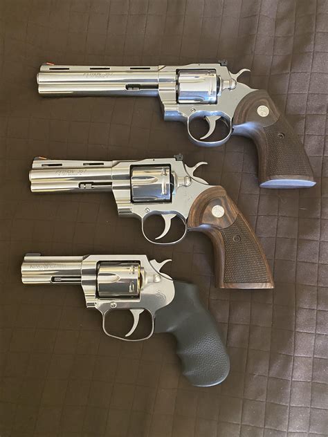 The Firing Line Forums > Hogan's Alley > Handguns: The Revolver Forum: Colt Python vs. Colt King Cobra. 