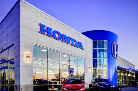 Full-service, award-winning Honda auto dealer in Columbia, MO with customers from Jefferson City and Moberly and surrounding areas, too.. 