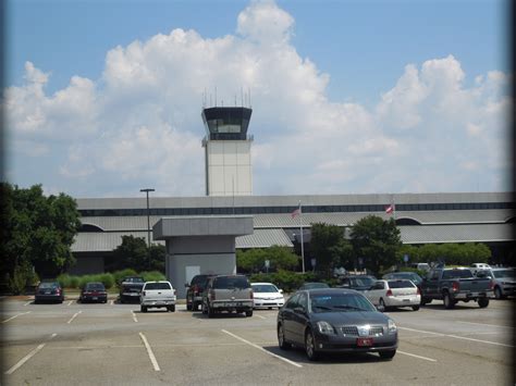 Columbus ga airport. There are 87.72 miles from Columbus to Hartsfield–Jackson Atlanta International Airport (ATL) in northeast direction and 101 miles (162.54 kilometers) by car, following the I-85 N route.. Columbus and ATL Airport are 1 hour 41 mins far apart, if you drive non-stop .. This is the fastest route from Columbus, GA to ATL Airport. The halfway point is … 