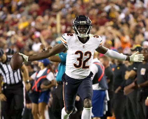 Column: A Chicago Bears win — finally! —  plus all the good vibes that come with it. ‘It’s a feeling you never want to end.’