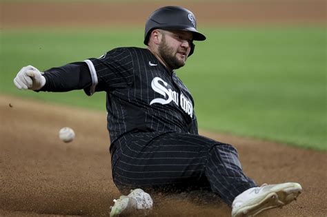 Column: After the trade deadline, Cubs are going for it — while White Sox are holding auditions for 2024