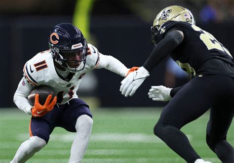 Column: Darnell Mooney is a ‘forgotten piece’ for Chicago Bears offense while DJ Moore on pace to make team history