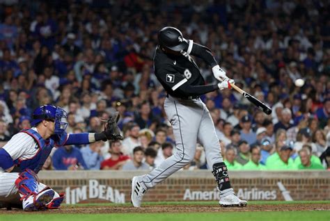 Column: How can the White Sox get back on track? Follow the Cubs’ game plan and clean house for 2024.