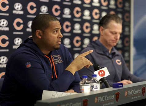 Column: How the Chicago Bears aim to ‘find calmness through the chaos’ as they navigate through the NFL draft frenzy