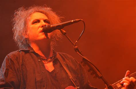 Column: The Cure’s Robert Smith took on Ticketmaster … and won