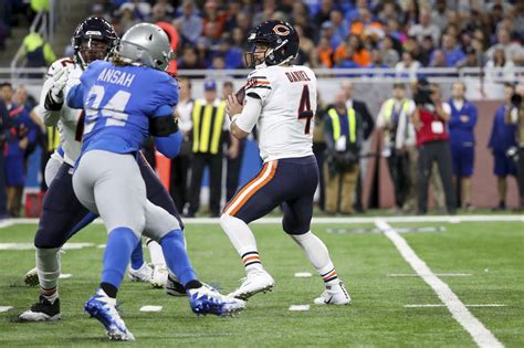 Column: Why backup quarterbacks are traditionally a Chicago Bears fan’s best friend