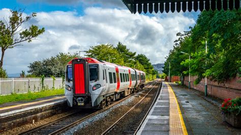 Colwyn Bay to Manchester Airport (MAN) - Rome2rio