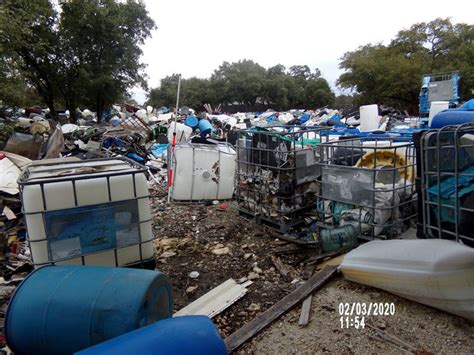 Comal county dump. Residents can drop off tree branches and brush to the Comal County Recycling Center at 281 Resource Drive in New Braunfels from Feb. 3 to Feb. 18 from 8 a.m. to 4 p.m. The Recycling Center will be ... 
