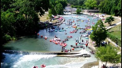 Live Frio River Cam for Downtown Leakey's Main Street (