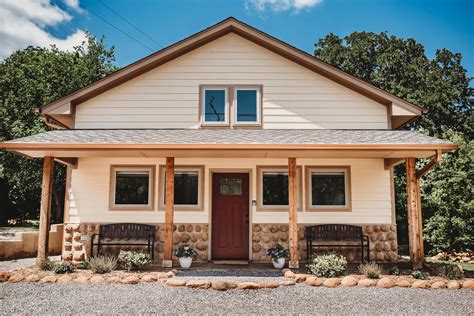 Come stay at the the Medicine Park cabins - Things to Do