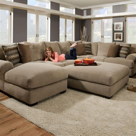 Comfiest sectional couches. Jan 11, 2023 · Frontgate Barrow Chesterfield Sofa. $4,139.10 $4,599.00 10% off. Buy Now. Maybe the thing that makes you feel the most comfortable is extreme luxury. In that case, a Chesterfield is the sofa for you. It’s available in tons of fabrics and colors, including fabric, leather, and cotton velvet. 