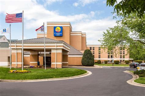 Comfort inn university durham chapel hill. Carefully planned for all travelers including business, university and leisure , the Newly Renovated Comfort Inn University provides a central location … 