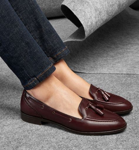 Comfortable business shoes. $175 at Everlane. Most Comfortable Loafers. Jamie Haller x Pierce & Ward PW Woven Loafer. $595 at shop-jamiehaller.com. Most Comfortable Wedge. Emme … 