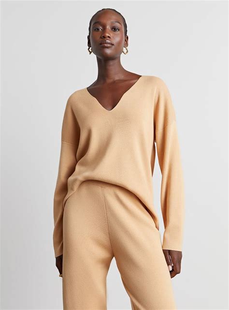 Comfrt clothing. And Comfort, San Francisco, California. 6,213 likes. Minimalist plus-size essentials made with premium natural fabrics in sizes 10-28. Inspiring women to... 