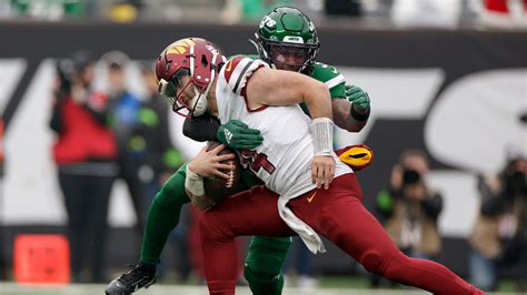 Commanders remain uncertain at quarterback after Sam Howell gets benched again in loss to Jets