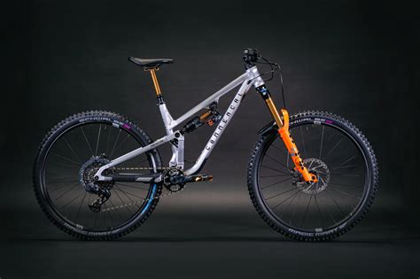 Commencal usa. COMMENCAL USA - Golden, CO 150 Capital Drive, Suite 180 Golden, CO 80401 COMMENCAL USA - Menifee, CA 33360 Zeiders Rd suite 105 Menifee, CA 92584. Payment options Credit card PayPal. Any questions? store.us@commencal.com Customer Service +1 303 284 7693 Showrooms Golden, CO : ... 