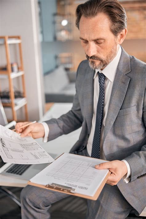 Commercial Foreclosure 101 How Does Foreclosure Work with Commercial