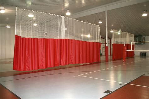 Common Materials Used For Gym Divider Curtains; Reviewing …