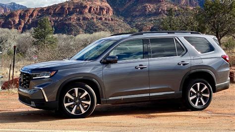 Detailed specs and features for the 2024 Honda Pilot including dimensions, horsepower, engine, capacity, fuel economy, transmission, engine type, cylinders, drivetrain and more.