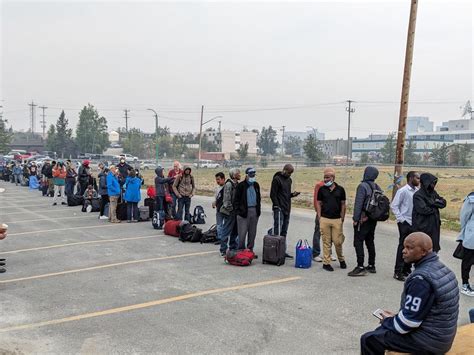 Communities spring into action to help N.W.T. wildfire evacuees