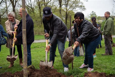 Community Plant Day efforts taking place in East St. Louis today
