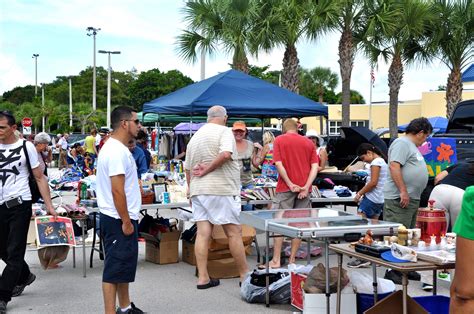 Community garage sales in san antonio tx. 4. 5. 📅 Sat, May 4, 2024. ⏲ 9:00 am - 3:00 pm. Neighborhood Garage Sale (San Antonio Jade Oaks) The neighborhood of Jade Oaks at Babcock and Prue Road is having their annual community garage sale. This will take place on Saturday, May 6th from 9:00 a.m. - 3:00 p.m. The security gates will be open during these times. 