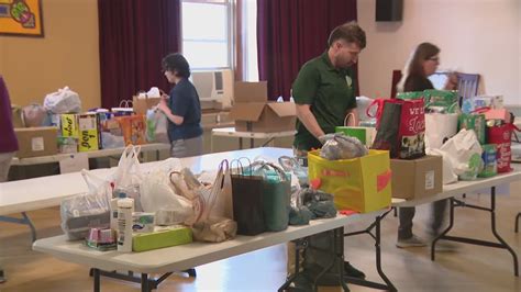 Community members drop donations off to help migrants in Chicago