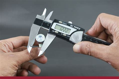 Como medir la rosca de un tornillo con vernier. .  <a href=https://app.diagnosti...