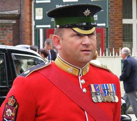 Company sergeant major - Wikipedia