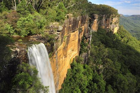 Compare Cheap Hotels in Fitzroy Falls - CheapTickets.com