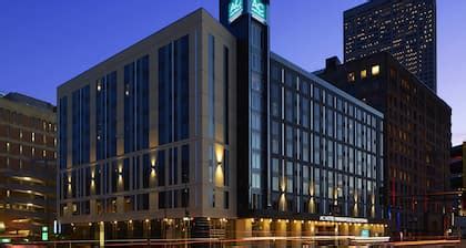 Compare Cheap Hotels in Minneapolis - St. Paul - CheapTickets.com