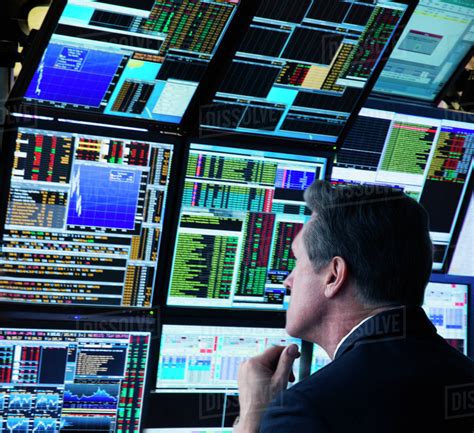 Learn how to choose the best computer for your stock trading needs, 