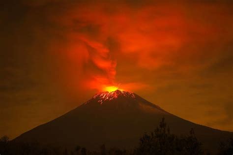 Concern about Mexico’s Popocatepetl volcano changes with the wind