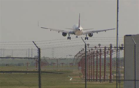 Concerns raised over aviation safety after multiple near crashes