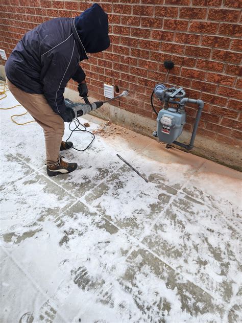 Concerns the installation by