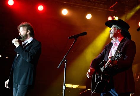 Concert review: Brooks and Dunn delight near-capacity Xcel Energy Center crowd