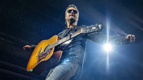 Concert review: Eric Church offers up a memorable stadium debut