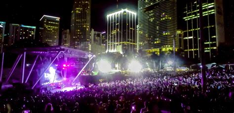 Concerts in miami in april