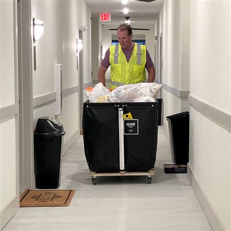 Concierge Trash Collection. Residential Waste Service