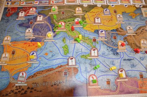 Each player starts with two ships already at sea. There is no capital city to start from. Land colonists are built only later in the game, but can switch their position between the islands. As an extra, Concordia: Balearica comes with a fishmarket. The fish market may be combined not only with the new BALEARICA map, but also used as a variant ....