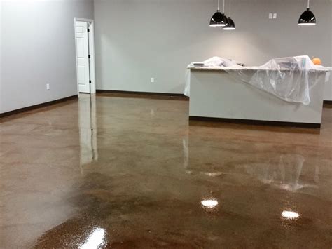 Concrete finishing. The 13 Different Types of Concrete Floor Finishes. 1. Urethane Topcoat. Where used. Outdoor concrete floors. Made of. High-quality urethane resin. A urethane topcoat is often used on concrete floors as an alternative to epoxy. Urethane is a chemical compound made from aliphatic or aromatic isocyanates. 