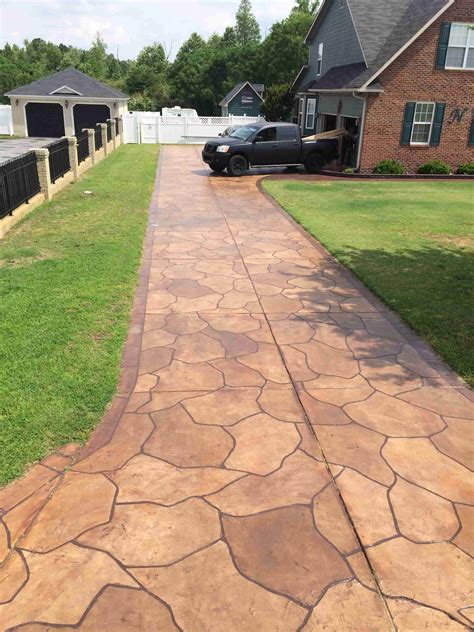 Concrete resurface. Online Classes: https://decorativeconcreteschool.comThis week we are going to resurface a concrete patio with a sprayed concrete overlay in a slate pattern. ... 
