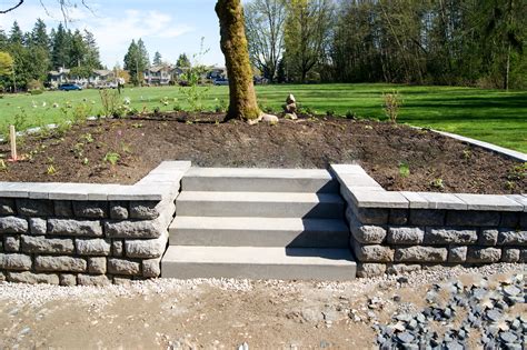 Concrete retaining walls. Keystone Country Manor® is rugged in appearance making these high strength concrete blocks add character to any project. Product Details. Compac® III. 