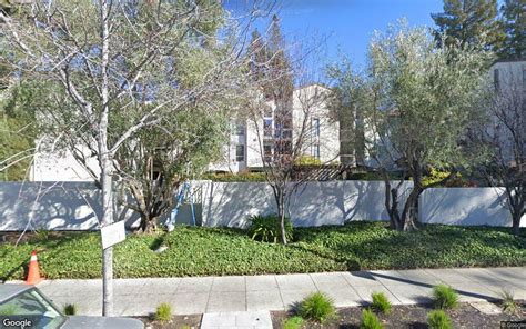 Condominium sells for $1.7 million in Palo Alto
