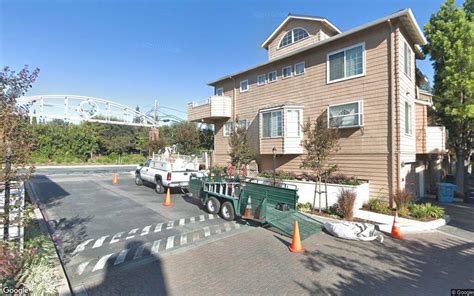 Condominium sells for $1.8 million in Palo Alto