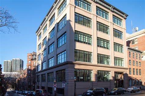 Condos boston. 2 Bed. $2,995,000+. 3 Bed. $5,150,000+. Request Info /Showing. Receive Updates. Building Description. Maison Vernon, located at 39-41 Mount Vernon in Boston's historic Beacon Hill, features 7 ultra-luxury, new construction condos. The exclusive condo project combines some of the finest finishes including imported french oak chevron herringbone ... 