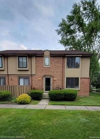 Condos for sale canton mi. Find Chatterton Village real estate with MLS listings of Canton condos for Sale presented by the leader in Michigan real estate. BEX Realty Homes for Sale & Rent Open in the BEX Realty mobile app. Get. BEX Realty ... Canton, MI 48188. 2. 2 / 1 Half. 1.5. 1,669 SqFt. MLS #20240012291. Under Contract. 47881 Cardiff Ave #90. $210,000. Chatterton ... 